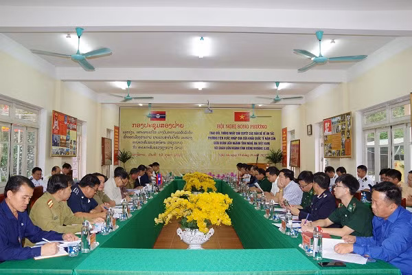 Toàn cảnh hội nghị.