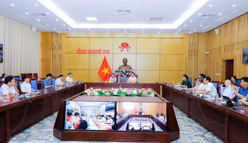 Ủy ban Nhân dân tỉnh Nghệ An triển khai công tác ứng phó với bão số 3. Ủy ban Nhân dân tỉnh Nghệ An triển khai công tác ứng phó với bão số 3.