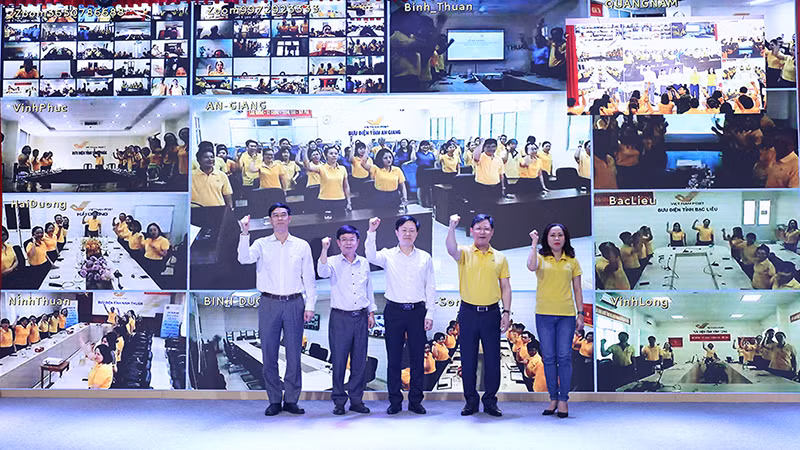 Chương trình được kết nối trực tuyến đến nhiều địa phương. (Ảnh: VNPost)