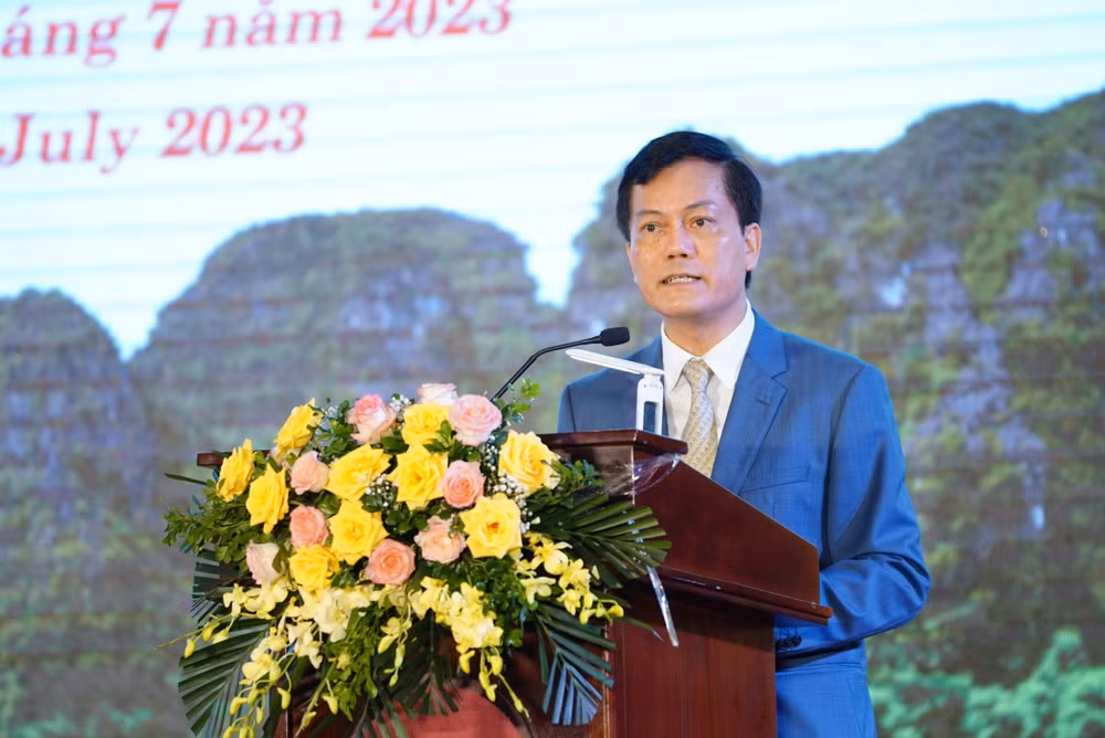 Thứ trưởng Ngoại giao, Chủ tịch Ủy ban quốc gia UNESCO Việt Nam Hà Kim Ngọc phát biểu tại phiên khai mạc. Thứ trưởng Ngoại giao, Chủ tịch Ủy ban quốc gia UNESCO Việt Nam Hà Kim Ngọc phát biểu tại phiên khai mạc.