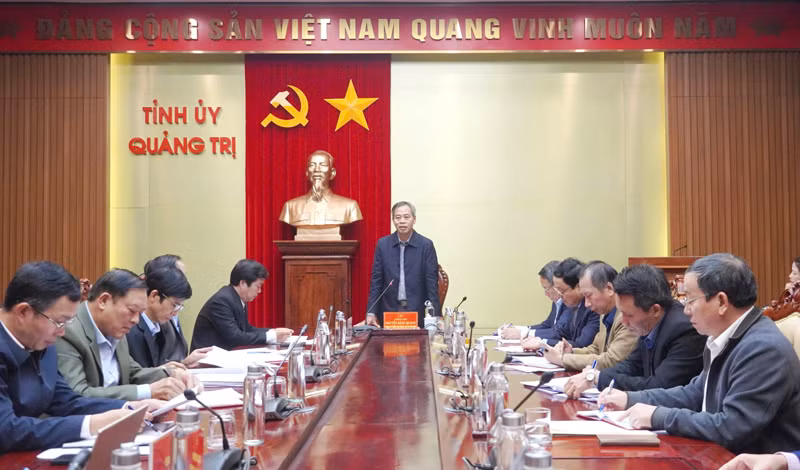 Phó Bí thư Thường trực Tỉnh ủy, Chủ tịch Hội đồng nhân dân tỉnh Quảng Trị Nguyễn Đăng Quang yêu cầu các sở, ngành tập trung nguồn lực hỗ trợ huyện Gio Linh về đích nông thôn mới năm 2025.