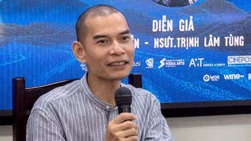 Đạo diễn, Nghệ sĩ ưu tú Trịnh Lâm Tùng thay mặt ê-kíp chia sẻ nhiều tâm huyết với ngành hoạt hình nước nhà. Đạo diễn, Nghệ sĩ ưu tú Trịnh Lâm Tùng thay mặt ê-kíp chia sẻ nhiều tâm huyết với ngành hoạt hình nước nhà.