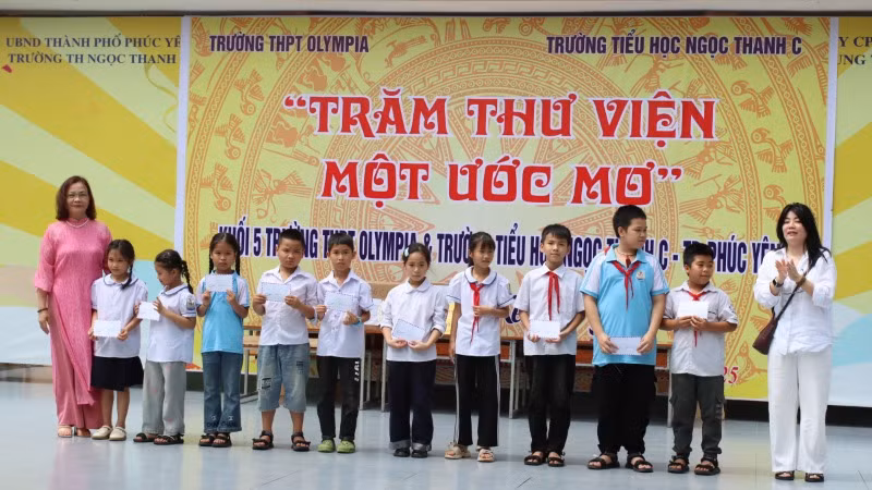 Dự án cũng dành sự quan tâm tới các em học sinh có hoàn cảnh khó khăn. Dự án cũng dành sự quan tâm tới các em học sinh có hoàn cảnh khó khăn.