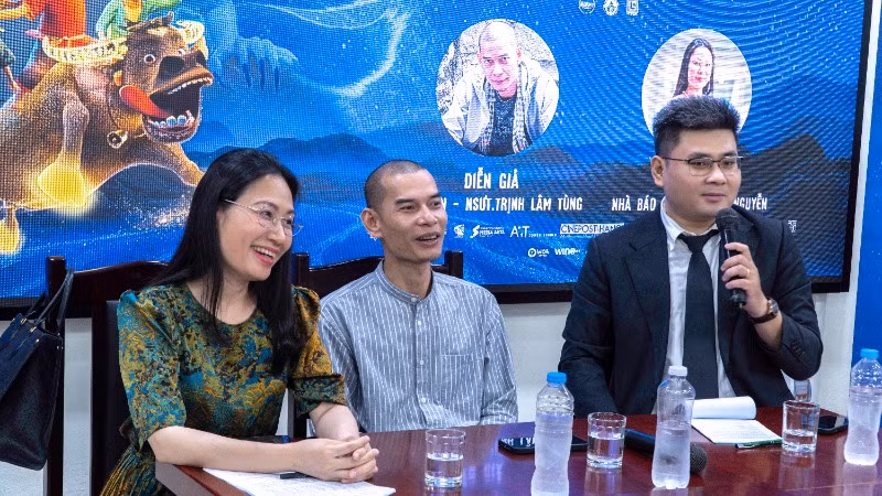 Sự kiện diễn ra trong không khí cởi mở, lôi cuốn. Sự kiện diễn ra trong không khí cởi mở, lôi cuốn.