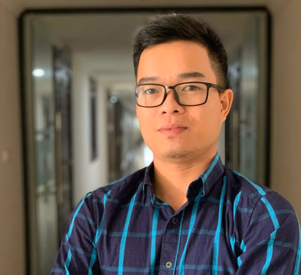 Đạo diễn Nguyễn Tú Đức. Đạo diễn Nguyễn Tú Đức.