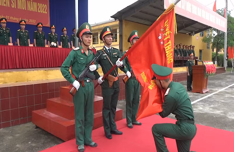 Lễ tuyên thệ của chiến sỹ Trung đoàn 148