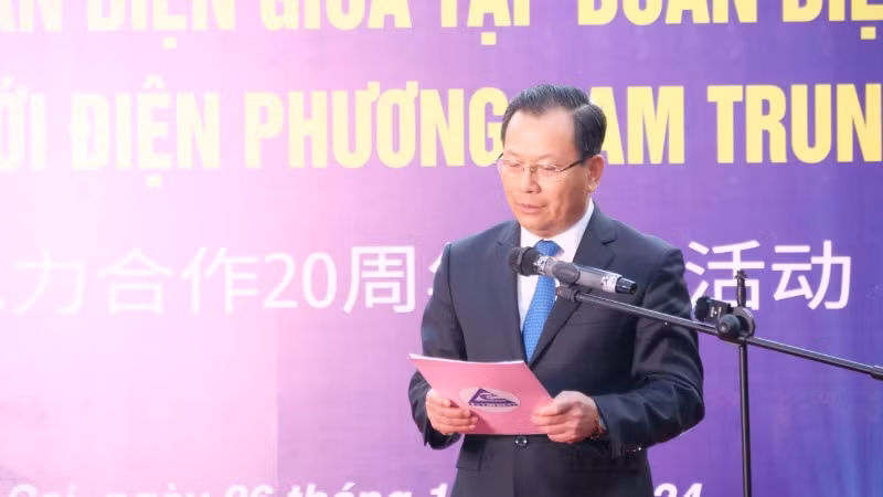 Đồng chí Hoàng Quốc Khánh, Phó Chủ tịch Thường trực Ủy ban nhân dân tỉnh Lào Cai phát biểu tại buổi lễ kỷ niệm.