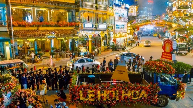 Lễ hội hoa tại thánh địa du lịch Sa Pa.