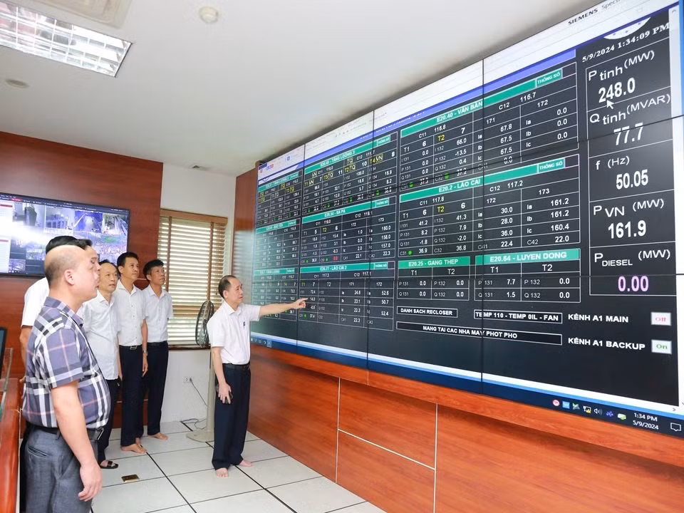 Quang cảnh buổi diễn tập của Điện lực Lào Cai sáng 10/5.