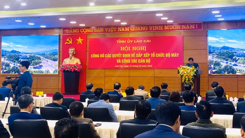 Toàn cảnh Hội nghị ngày 13/2 của Tỉnh ủy lào Cai.