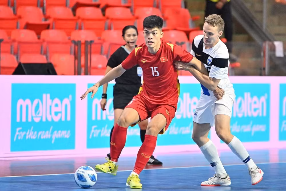 Trận đấu kết thúc, Phần Lan lội ngược dòng và giành chiến thắng với tỷ số 4-2. (Ảnh: VFF)