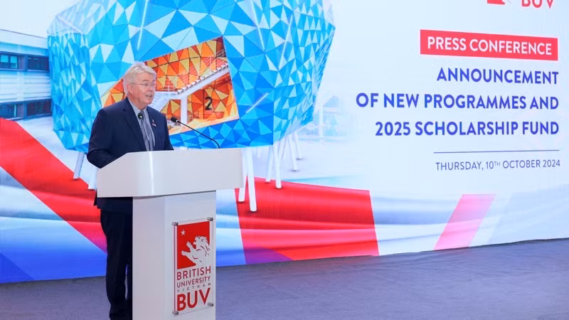 Hiệu trưởng trường Đại học Anh quốc Việt Nam, Giáo sư, tiến sĩ Raymond Gordon chia sẻ.