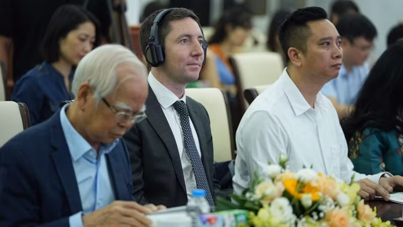 Toạ đàm thu hút sự tham dự của các chuyên gia trong và ngoài nước.