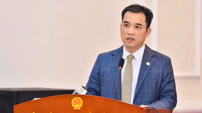 Phó Giám đốc Đại học Quốc gia Hà Nội, Phạm Bảo Sơn đề xuất một số cơ chế hợp tác tại lễ ký kết.