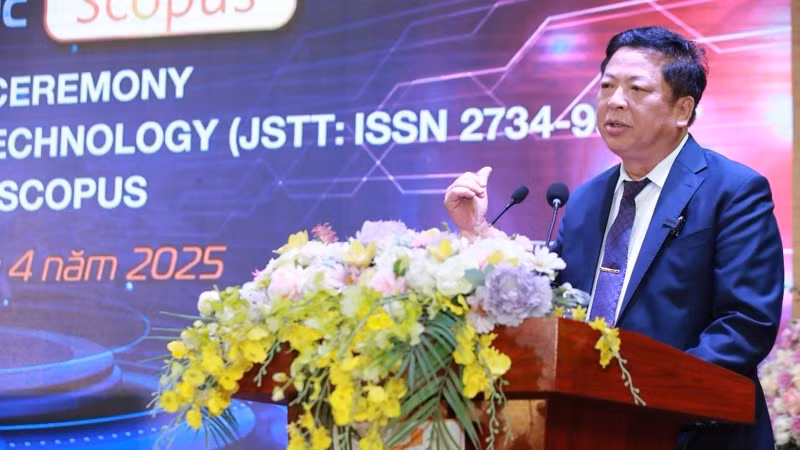 Bộ trưởng Xây dựng Trần Hồng Minh chúc mừng và biểu dương những thành tựu Trường đại học Công nghệ giao thông vận tải đạt được. Bộ trưởng Xây dựng Trần Hồng Minh chúc mừng và biểu dương những thành tựu Trường đại học Công nghệ giao thông vận tải đạt được.