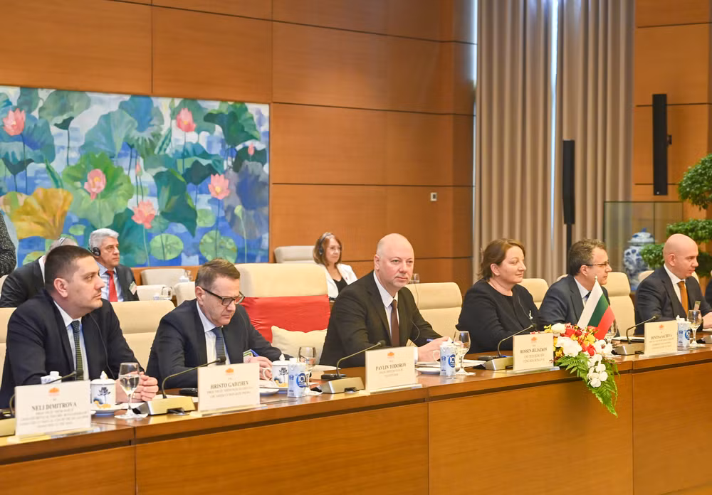 Chủ tịch Quốc hội nước Cộng hòa Bulgaria Rossen Dimitrov Jeliazkov phát biểu tại buổi hội đàm.