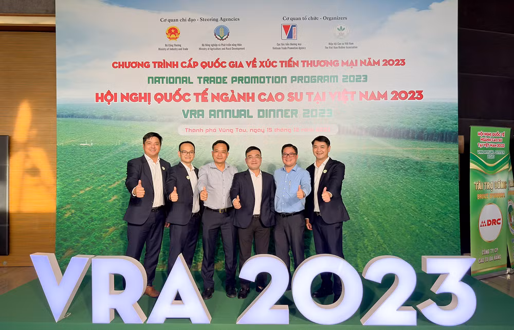 Lãnh đạo MXV tham dự Hội nghị quốc tế ngành cao-su Việt Nam 2023.