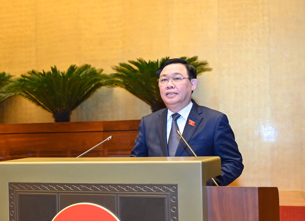 Chủ tịch Quốc hội Vương Đình Huệ phát biểu tại buổi gặp mặt. (Ảnh: DUY LINH)