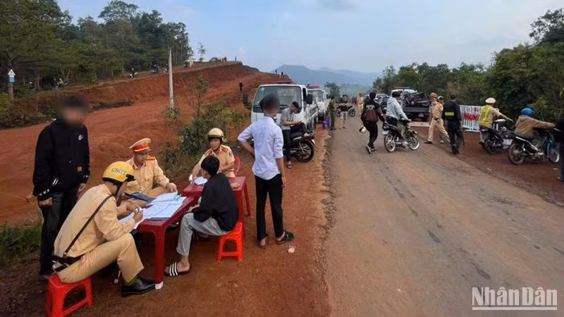 Lực lượng chức năng tỉnh Đắk Nông kịp tổ chức ngăn chặn, xử lý 78 đối tượng tụ tập, gây mất an ninh trật tự tại địa phương.