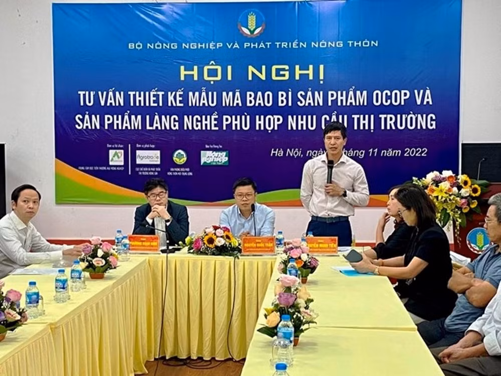 Hội nghị "Tư vấn thiết kế mẫu mã bao bì sản phẩm OCOP và sản phẩm làng nghề phù hợp nhu cầu thị trường” chiều 11/3.