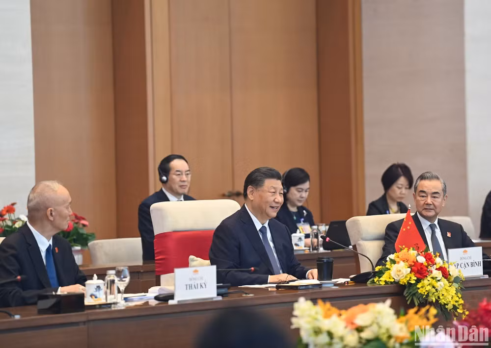 Tổng Bí thư, Chủ tịch Trung Quốc Tập Cận Bình phát biểu tại buổi hội kiến Chủ tịch Quốc hội Vương Đình Huệ, ngày 13/12/2023. (Ảnh: DUY LINH)