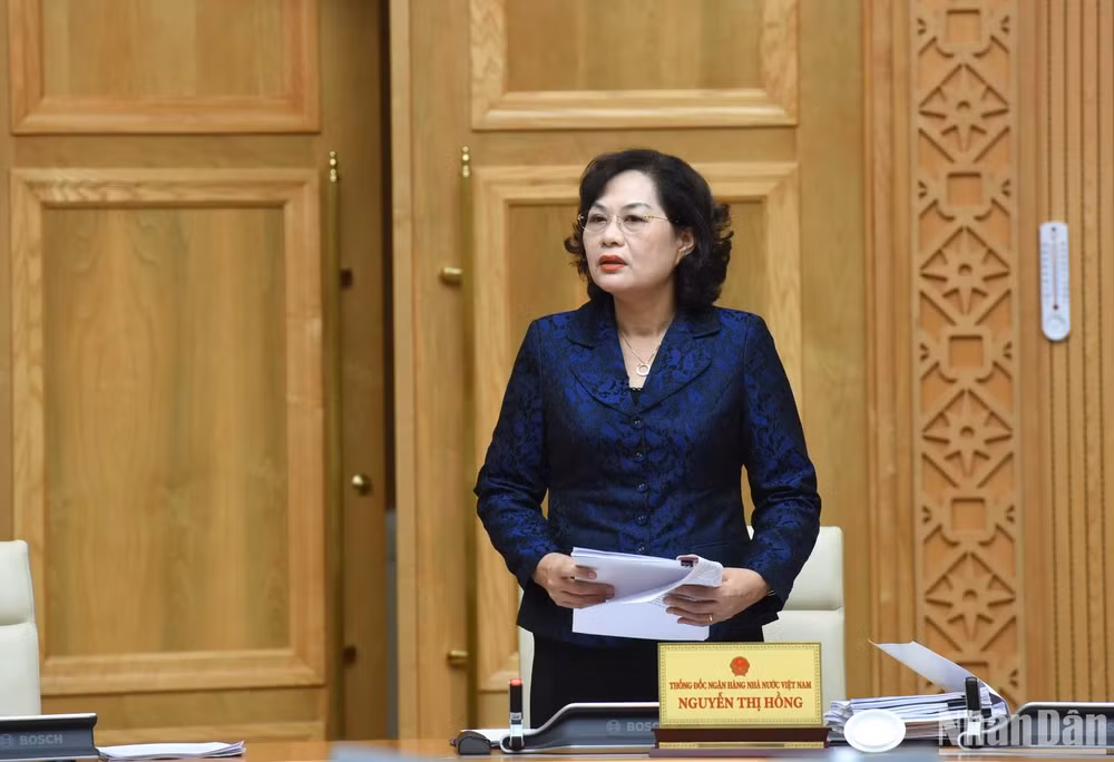 Thống đốc Ngân hàng Nhà nước Việt Nam Nguyễn Thị Hồng Phát biểu. Thống đốc Ngân hàng Nhà nước Việt Nam Nguyễn Thị Hồng Phát biểu.