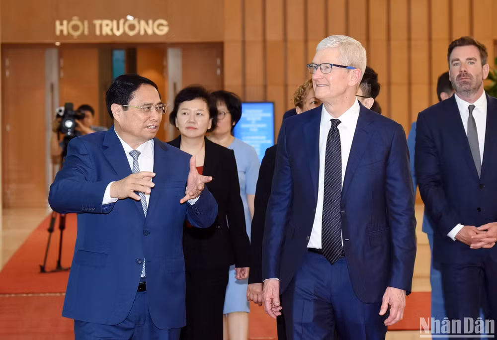 Thủ tướng Phạm Minh Chính tiếp Giám đốc điều hành Tập đoàn Apple Tim Cook.