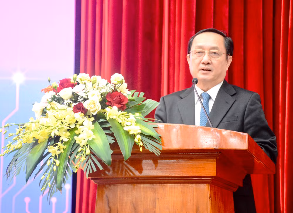 Bộ trưởng Khoa học và Công nghệ Huỳnh Thành Đạt phát biểu tại Hội thảo.