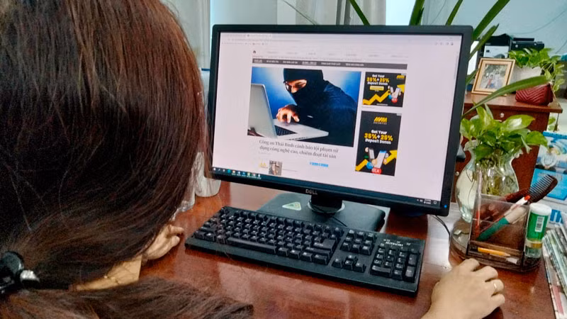Tình hình tội phạm sử dụng không gian mạng để thực hiện hành vi lừa đảo chiếm đoạt tài sản diễn biến phức tạp. 