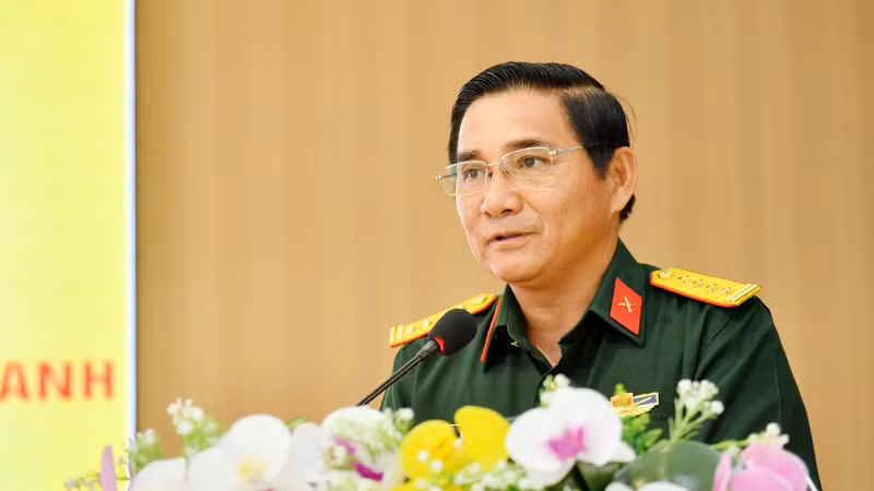 Đại tá Lê Hoàng Vũ, Chính ủy Bộ Chỉ huy quân sự tỉnh Kiên Giang phát biểu.