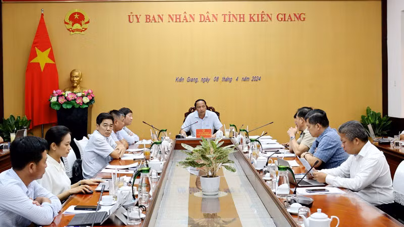 Quang cảnh cuộc họp.