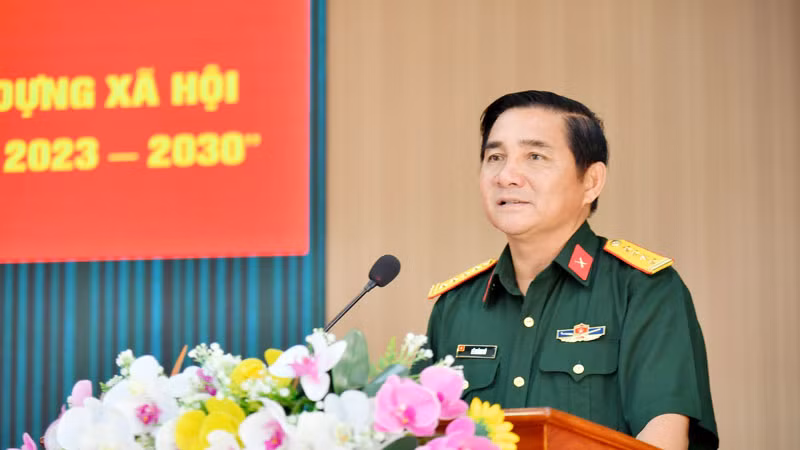 Lãnh đạo Bộ Chỉ huy Quân sự tỉnh Kiên Giang phát biểu tại lễ phát động. Lãnh đạo Bộ Chỉ huy Quân sự tỉnh Kiên Giang phát biểu tại lễ phát động.