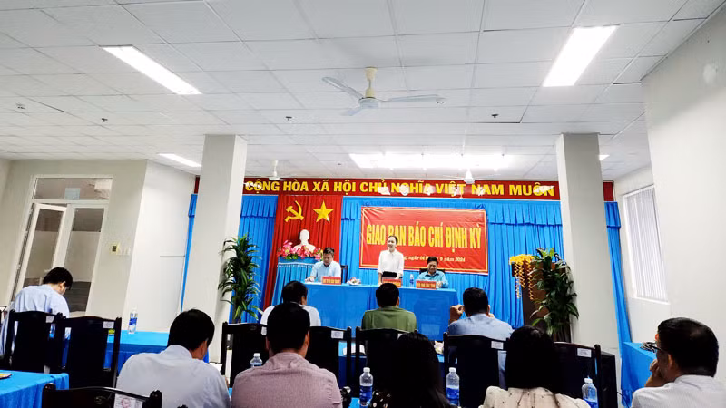 Quang cảnh buổi họp báo. Quang cảnh buổi họp báo.