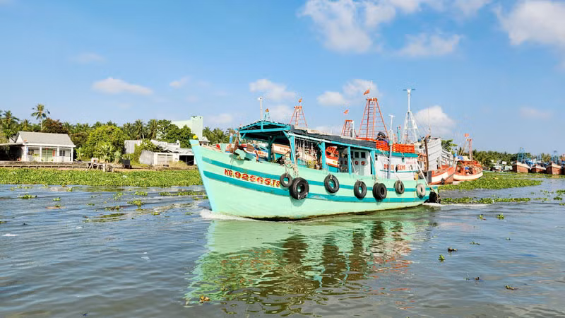 Tàu cá Kiên Giang ra khơi.