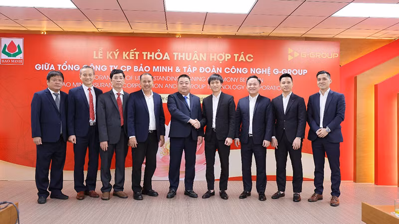 Lãnh đạo 2 bên chụp ảnh lưu niệm.