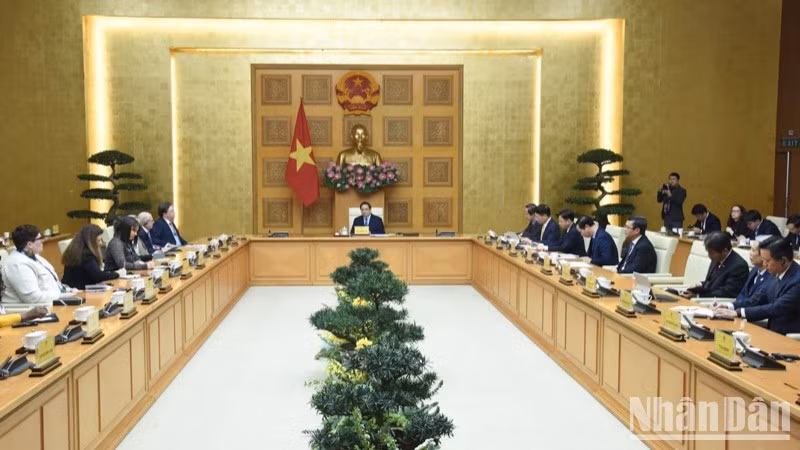 Quang cảnh buổi tiếp. (Ảnh: TRẦN HẢI)
