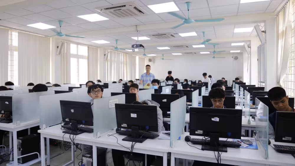 Thí sinh dự thi đánh giá năng lực năm 2024 của Đại học Quốc gia Hà Nội.