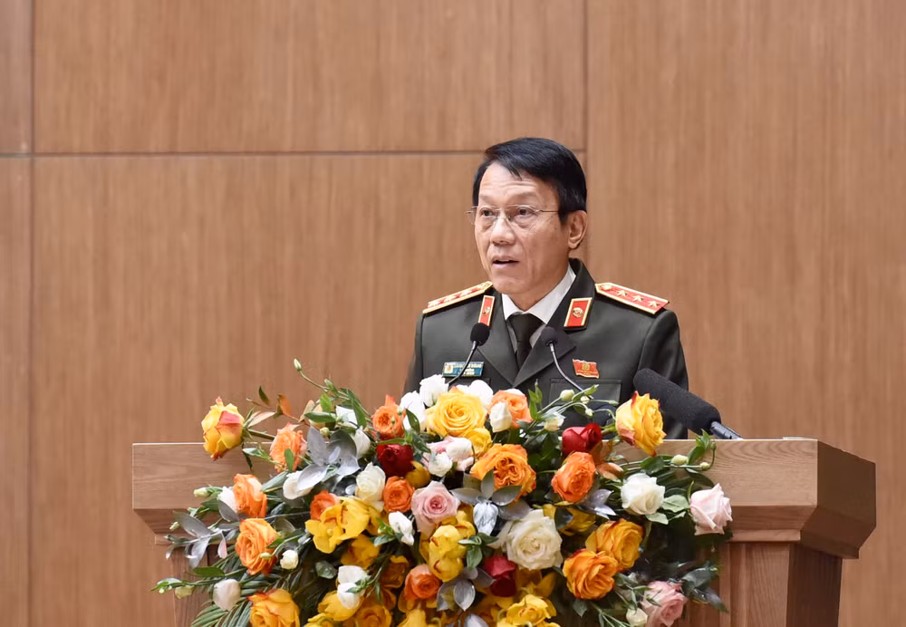 Thượng tướng Lương Tam Quang, Thứ trưởng Công an phát biểu tại hội nghị. (Ảnh: Trần Hải) Thượng tướng Lương Tam Quang, Thứ trưởng Công an phát biểu tại hội nghị. (Ảnh: Trần Hải)