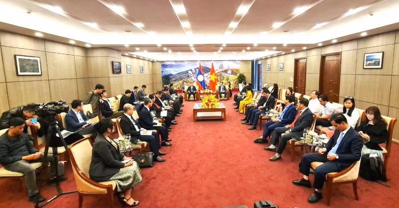 Lãnh đạo thành phố Đà Nẵng tiếp và làm việc với Đoàn đại biểu cấp cao Quốc hội nước Cộng hòa dân chủ nhân dân Lào.