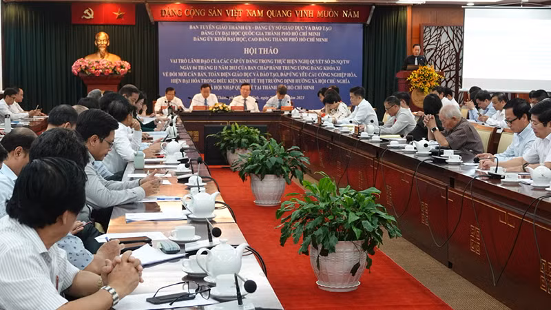 Quang cảnh buổi hội thảo.