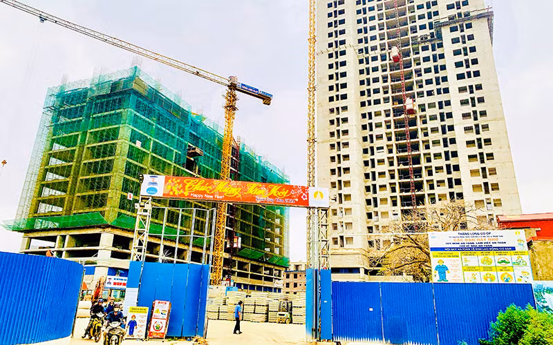 Khu nhà ở xã hội tại 384 Lê Thánh Tông (quận Ngô Quyền, Hải Phòng) đang hoàn tất để sớm bàn giao. (Ảnh NGÔ QUANG DŨNG)