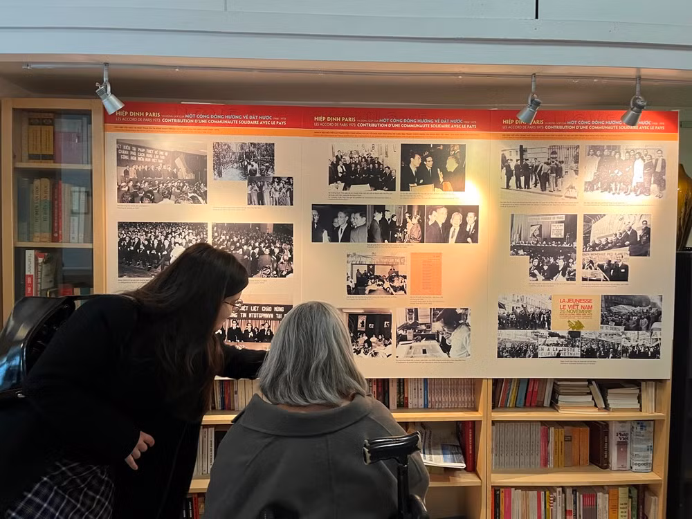 Không gian triển lãm "Hiệp định Paris 1973: Đóng góp của một cộng đồng hướng về đất nước". (Ảnh: KHẢI HOÀN) Không gian triển lãm "Hiệp định Paris 1973: Đóng góp của một cộng đồng hướng về đất nước". (Ảnh: KHẢI HOÀN)