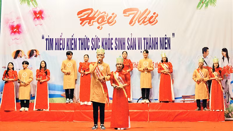 Hội thi "Tìm hiểu kiến thức sức khỏe sinh sản vị thành niên" do ngành Y tế huyện Hương Khê, tỉnh Hà Tĩnh tổ chức.