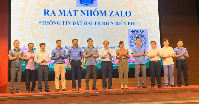 Thành viên nhóm zalo "Thông tin đất đai thành phố Điện Biên Phủ" ra mắt nhân dân.
