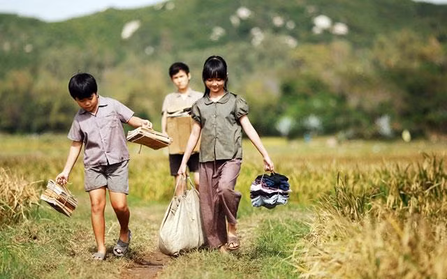 "Tôi thấy hoa vàng trên cỏ xanh", bộ phim Nhà nước đầu tư gặt hái được nhiều thành công. (Ảnh trong phim)