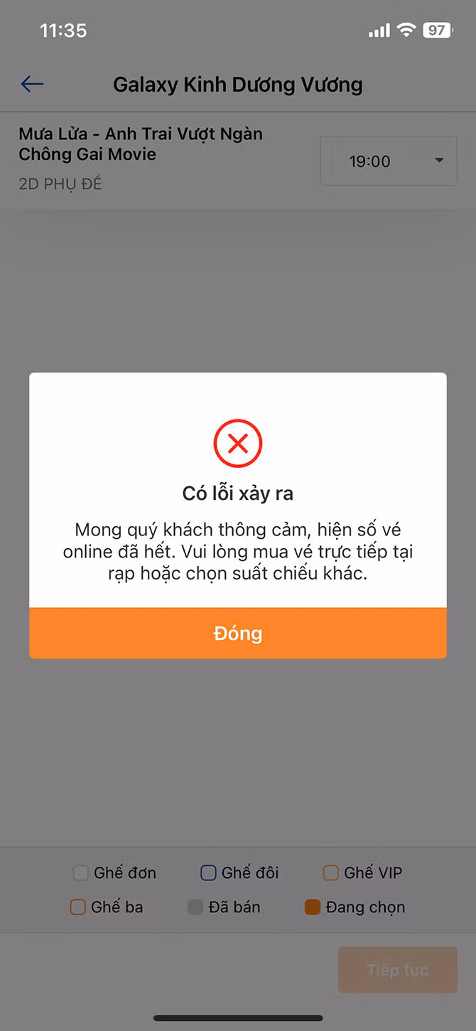 Tình trạng hết vé phim “Mưa lửa” xảy ra ở nhiều cụm rạp. Tình trạng hết vé phim “Mưa lửa” xảy ra ở nhiều cụm rạp.