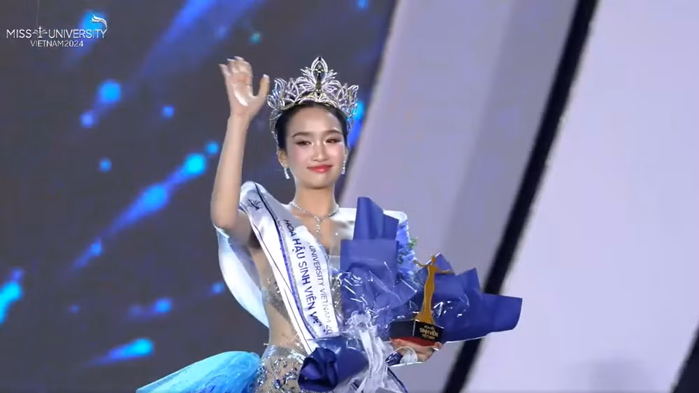  Dương Trà Giang đăng quang Hoa hậu Sinh viên Việt Nam. (Ảnh chụp màn hình)