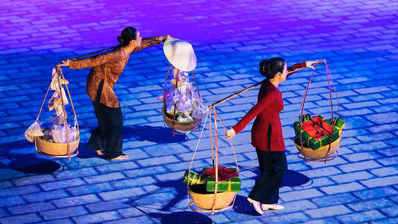 Chương trình có cả sự tham gia của người dân thành phố. Chương trình có cả sự tham gia của người dân thành phố.