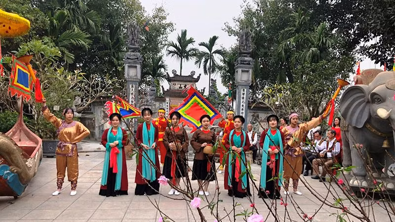 Hội hát Chèo tàu Tổng Gối. (Ảnh: Sở Văn hóa-Thể thao Hà Nội)