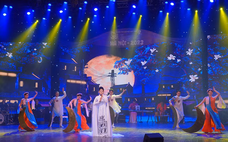 Đoàn Thị Linh, giải Nhất dòng nhạc dân gian.